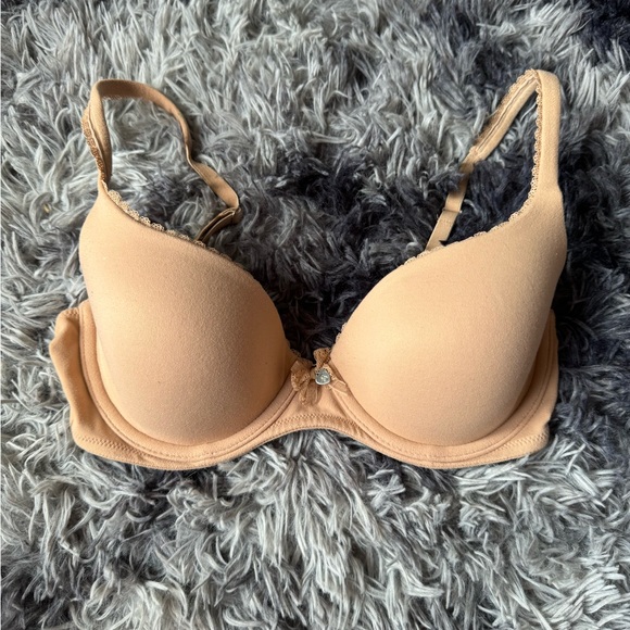 Victoria’s Secret Bra Bundle - Picture 2 of 8